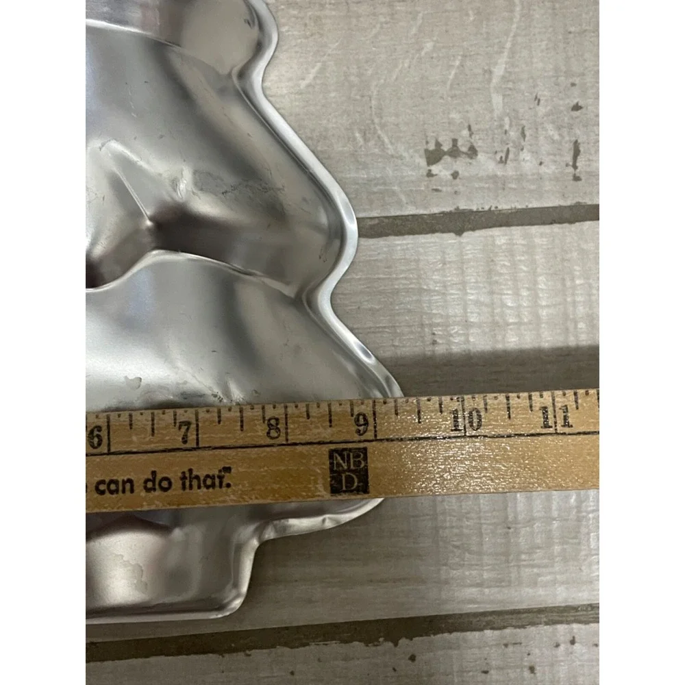 Christmas Tree Cake Pan Wilton 2105-9410 circa 1986 ‎ EUC